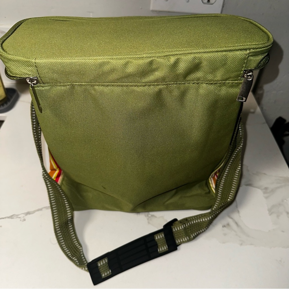 Picnic Lunch Box (NEW) - Picture 7 of 7
